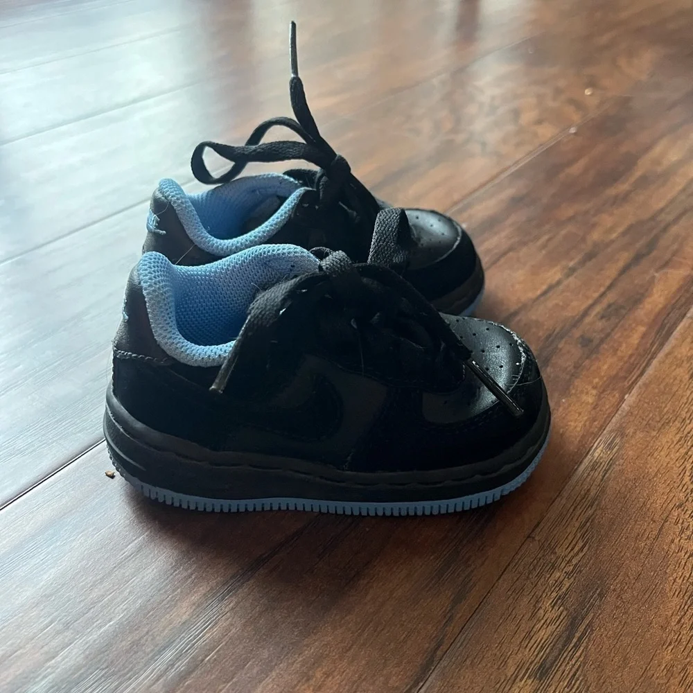 Nike Air Force 1 University Black and Blue- like new size 4